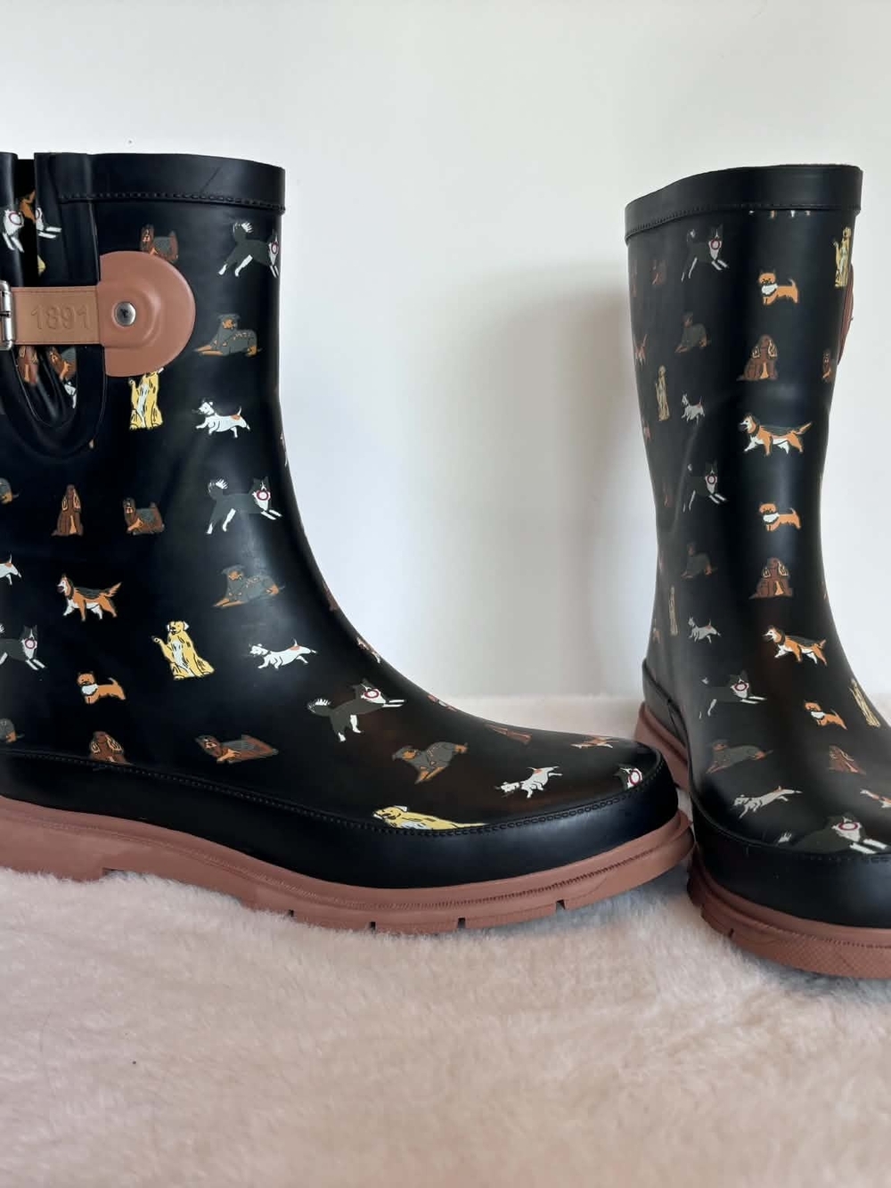 Western Chief Black Dog Print Rain Boots with Brown Soles